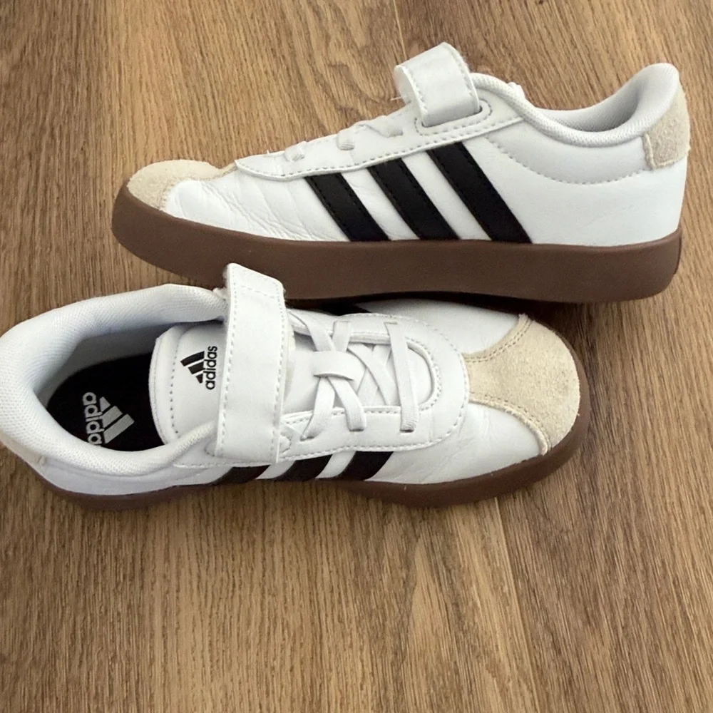 Kids White Adidas with Black Stripes and Brown Sole